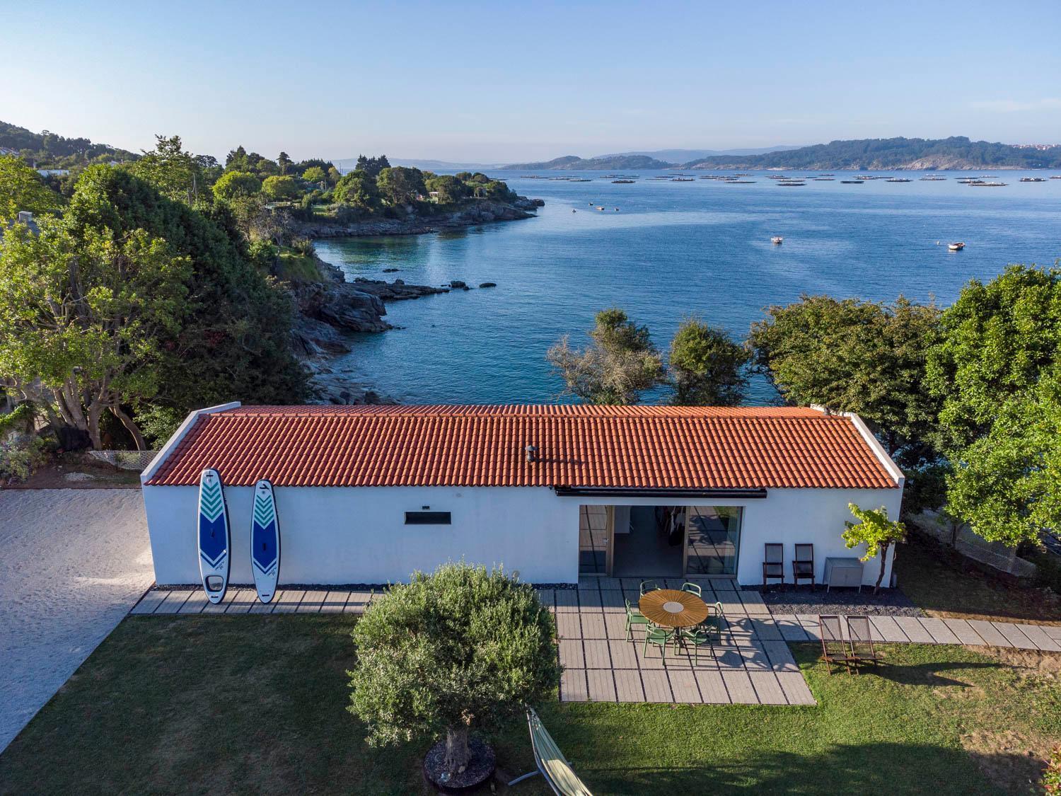 A Factoria Beach House By Prishomes Hio Exterior photo